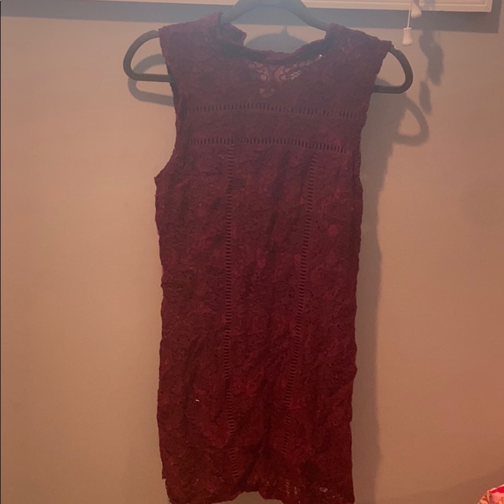 Hollister maroon lace dress